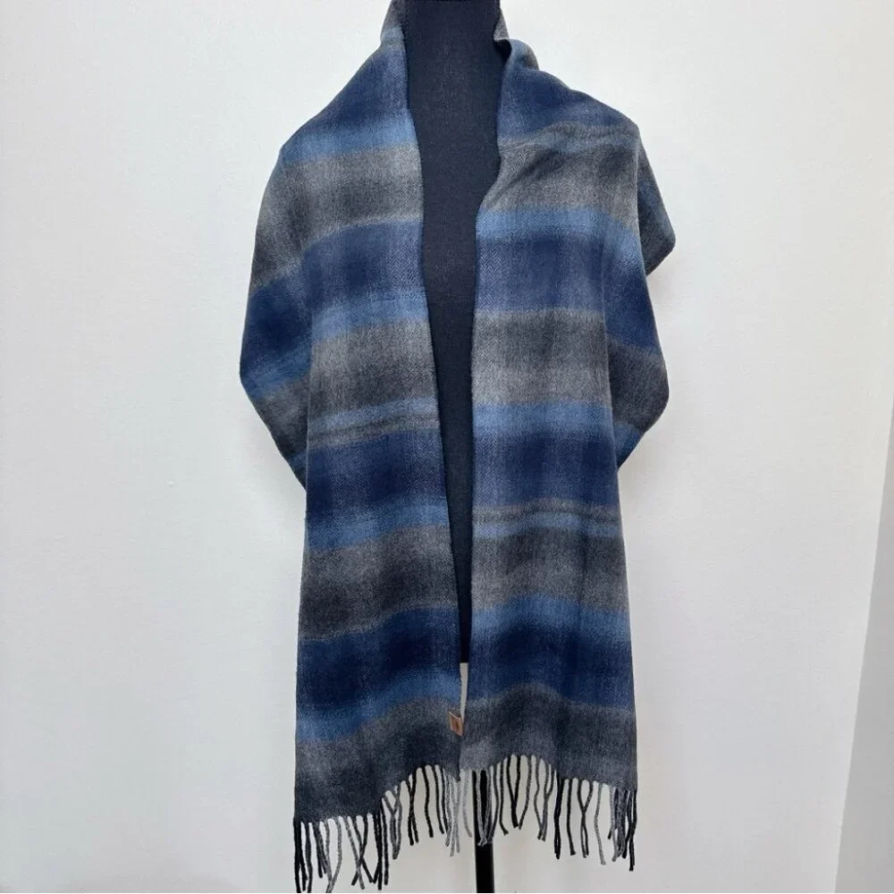 Roots Unisex One Size Fringe Plaid Soft Grey Scarf
